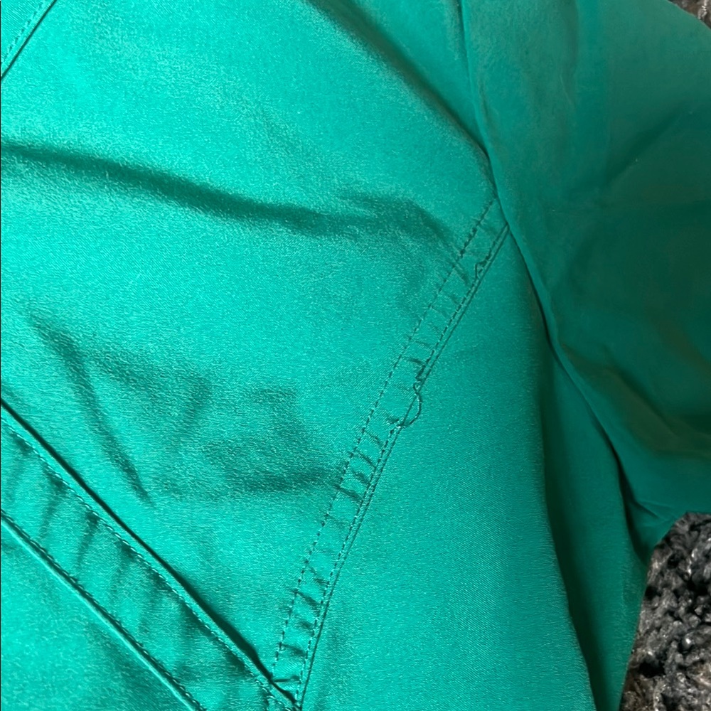 Cherokee Perfect Stretch Green and Purple/Blue Scrub Tops - Picture 5 of 6